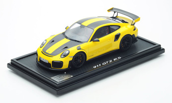 911 GT2 RS mit Weissach-Paket, Racinggelb, 1:12, Limited Edition